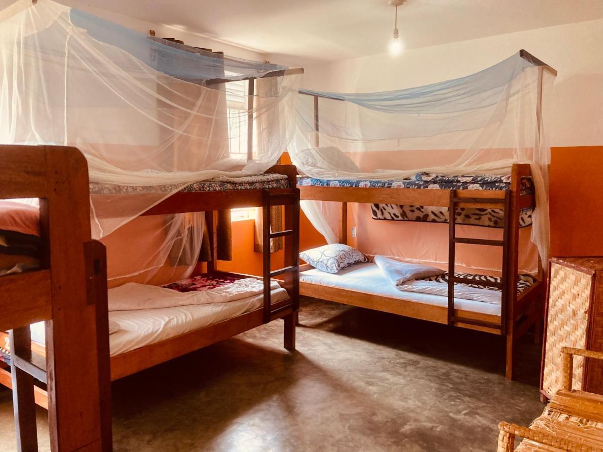 Yes Hostel Fort Portal Esterno foto